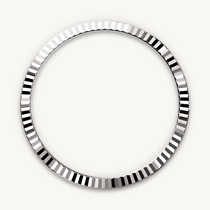 Fluted bezel