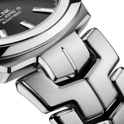 TAG Heuer Link Date - Model No. WBC2110.BA0603