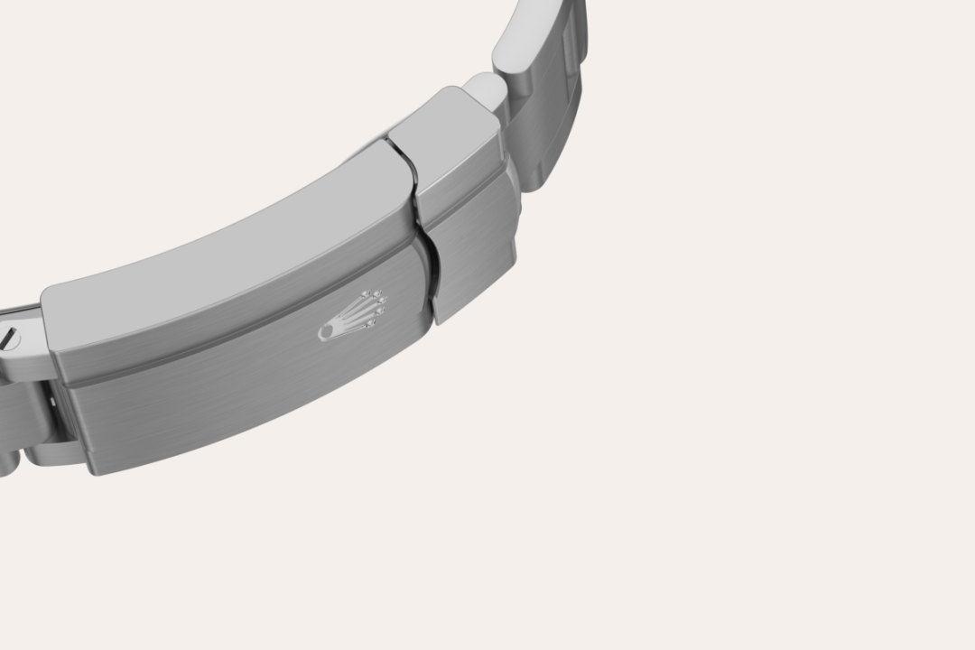 Silver dial