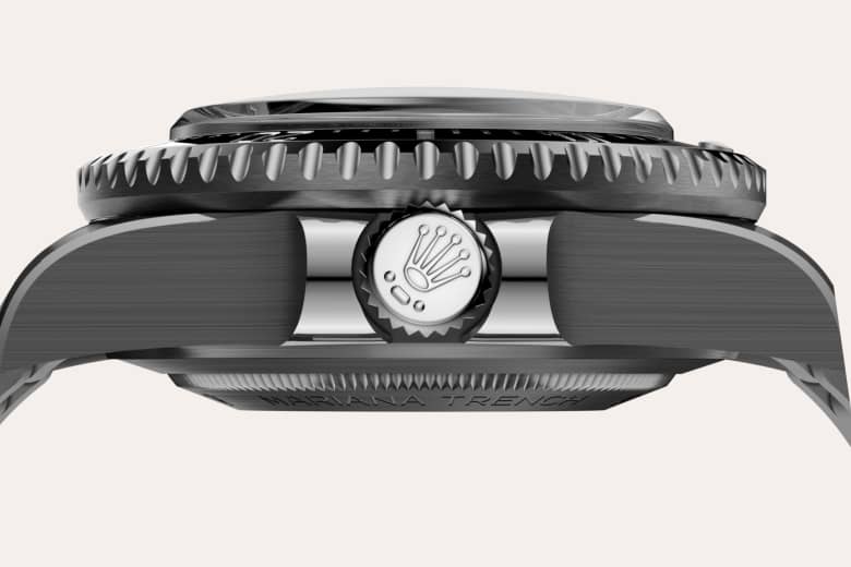Ceramic Bezel and Luminescent Display