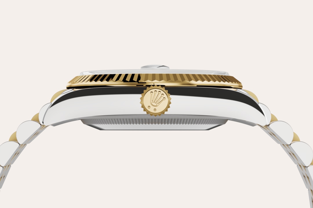 Champagne-colour dial
