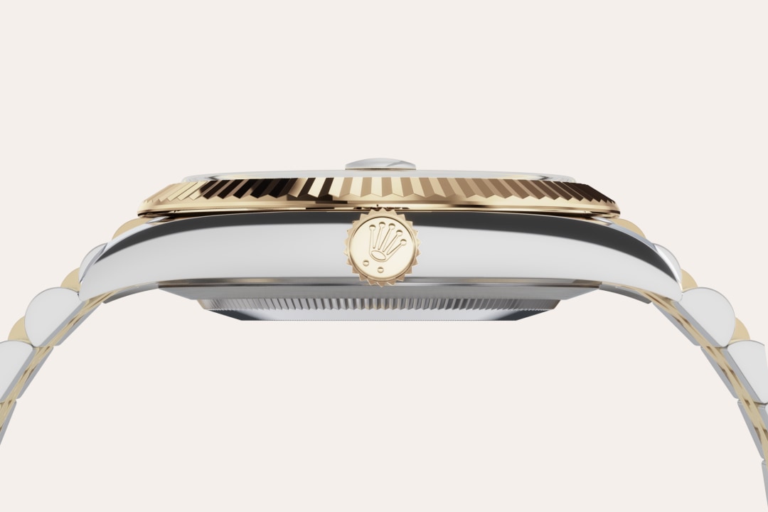 Fluted bezel