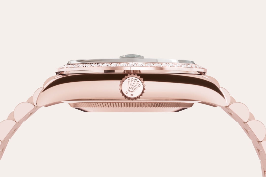 Diamond-Paved Dial