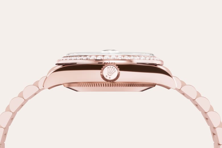Mother-of-Pearl Dial